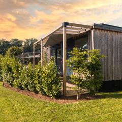 The Reef - Unique Hot Tub Cabin in Millport