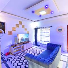 Elvira Plaza Residence