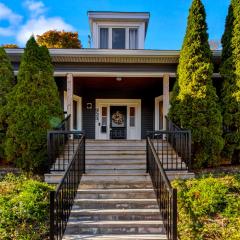 Spacious 4BR 2BA 3Parking Near DT & Parks