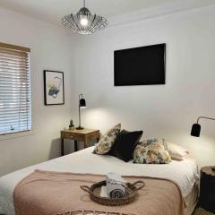 Stay at the heart of the city!