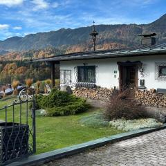 Cozy holiday home with mountain views