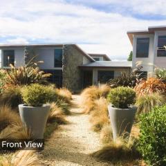 Spacious Mt Hutt Ski & Summer Lodge in Methven with Spa