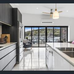 The Marina Penthouse Bellerive Quay