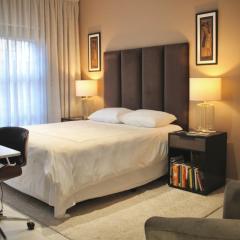 Comfy Studio In Upmarket Suburb