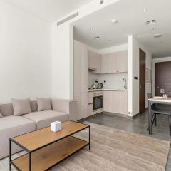 Brand-New 1BR at The Crest with Pool Gym & Parking