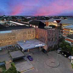 Sunday Hotel Arshika Sunset Road