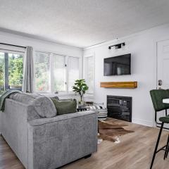 Sweet Retreat Ski-In Ski-Out - Pool & Hot Tub