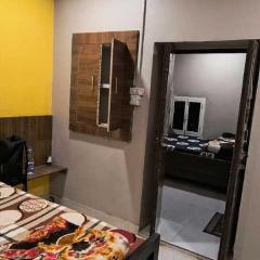 Shri Ram Yatri Niwas