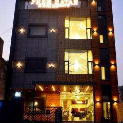 4Everstay By Prem Ratan Premium Rooms With Free Parking & Wifi !!! Best Family Hotel In Vrindavan