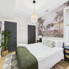 2BR Private Patio, WD, & Free Parking