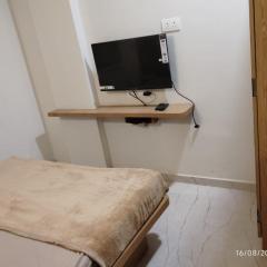 Hotel Sai Pratham 5mins walkable to Sai Temple