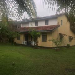 Unawatuna Beach Villa by Serenity