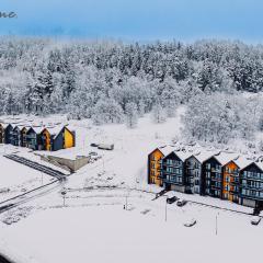 Wonder Hill - klimatyzowane apartamenty z bajkowym widokiem na góry i zalew oraz z dostępem do basenów i jacuzzi