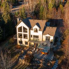 A stunning and breathtaking view with a private spa - L'Aponi