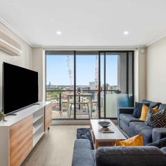 Elegant 2BR Apartment - Near Yarra River & CBD