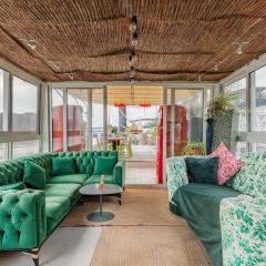 Maison flottante aménagée Terrasse étoilée 20 mn des Champs-Elysées, Park