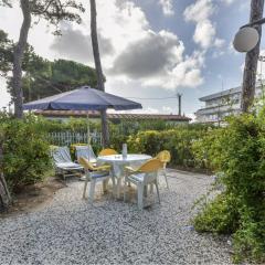 Villa Fantagali - appartamento 503 con giardino a 30mt dal mare