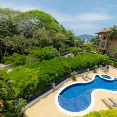 Bella Vista 8B 3 bedr 3 1 and half bath