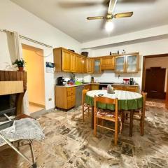 Elegant Home, boasting sweeping sea !