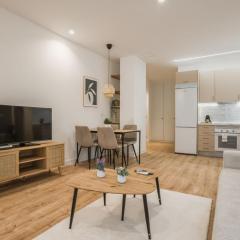 Spacious stylish - 2BD 1BTH - Cuatro Caminos