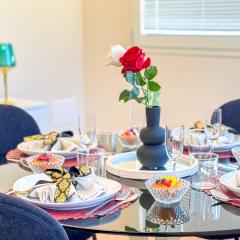 Bon Bon Suite by Ca-sa Check