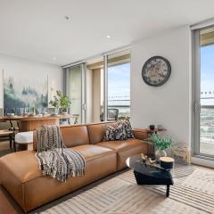 Luxury 3BR Sub Penthouse with Parking, Pool and Gym