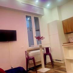 Mini white Apartment