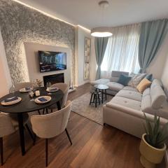 Celestial Stylish Central 2BDR w WiFi and Work Space