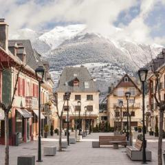 Vielha Premium Duplex Mountain Views Sleeps 6