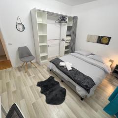 Chambre Parisienne - Proche RER & 20 min Paris