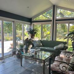 Grimsby Lakeside Vacation Home