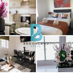 1 Bedroom apartment suite by Brookland Stays Serviced Accommodation & Short Lets in treetop hideaway with Free WiFi