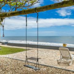 Condomínio com lazer completo à beira-mar em Itajubá - CFIs