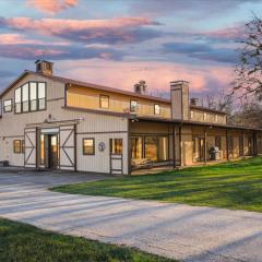 Spacious Ranch Style Home w Cinema Room