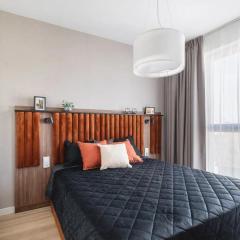 Liberty Square Deluxe