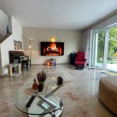 Wohlfühlhaus mit Jacuzzi, Fitness, Infrarotkabine, Kamin, Piano, tolle Lage