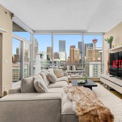 The Vista Lounge Modern 2BR Downtown Oasis w Parking