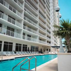 36th floor Brickell bay view 1BR 2 Queens and Sofa Bed