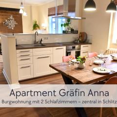 GRÄFIN ANNA - Design-Apartment mit 2 Schlafzimmer - in der historischen Hinterburg Schlitz - mit Aufzug, Parkplatz & Garten - Hunde willkommen