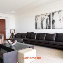 Apto em Cabo Frio em Frente a Praia com Varanda