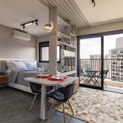 Studio no 18º andar Completo com Varanda e ArCondicionado de Frente ao Metrô Butantã