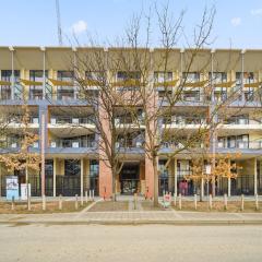 Loft-Style CBD 1-Bed with Rooftop Terrace & BBQ