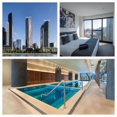 Prima Pearl - Urban Retreat Apartment with Balcony by Casino and MCEC