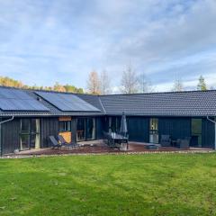 Lovely Home In Ebeltoft