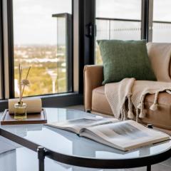 SkyHaus - City & Fireworks View 2 Bed Apartment