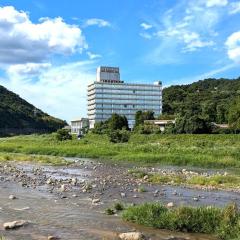 三朝ロイヤルホテル