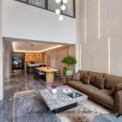 McGallery Art - Lucky Residence Suite's & Apartments