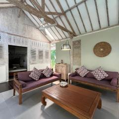 4BR Tropical Private Pool Villa in Kerobokan