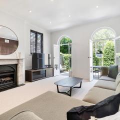 Serene Luxury Double Bay Home Perfect for 6