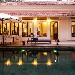 La Bougainvillea with Heritage Home With Complimentary Cook